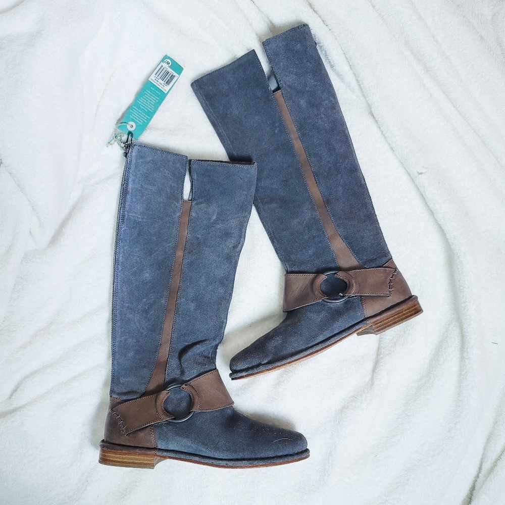 NWT Tall Suede boots